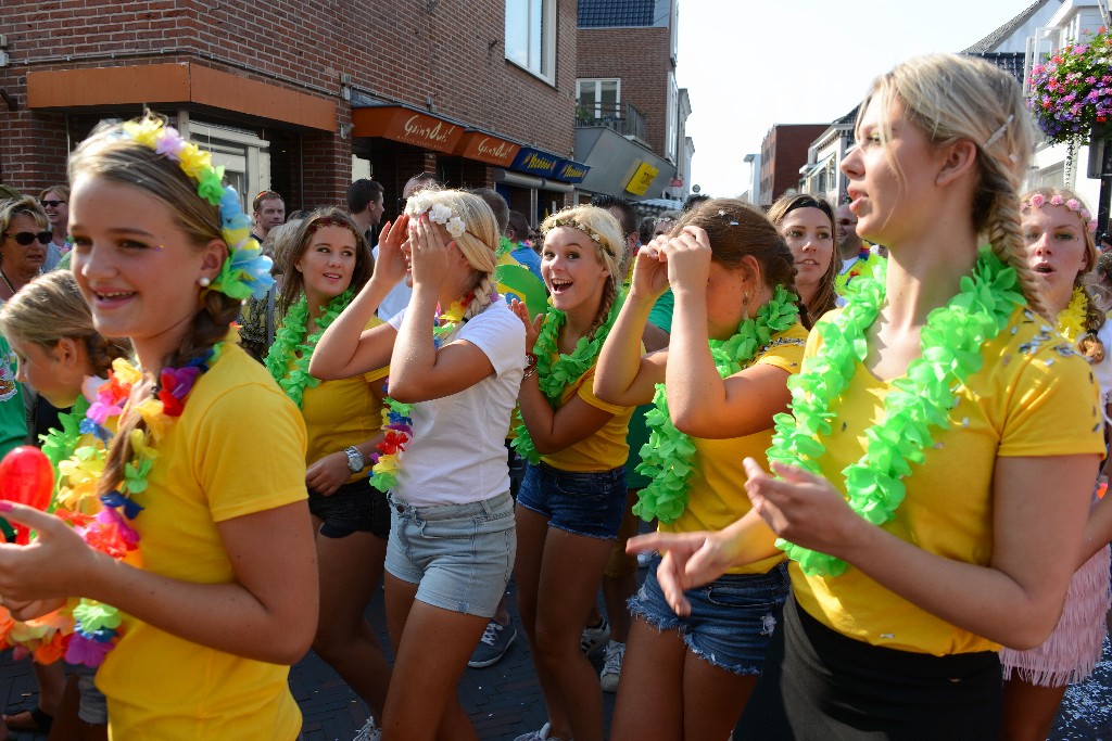 ../Images/Zomercarnaval Noordwijkerhout 2016 087.jpg